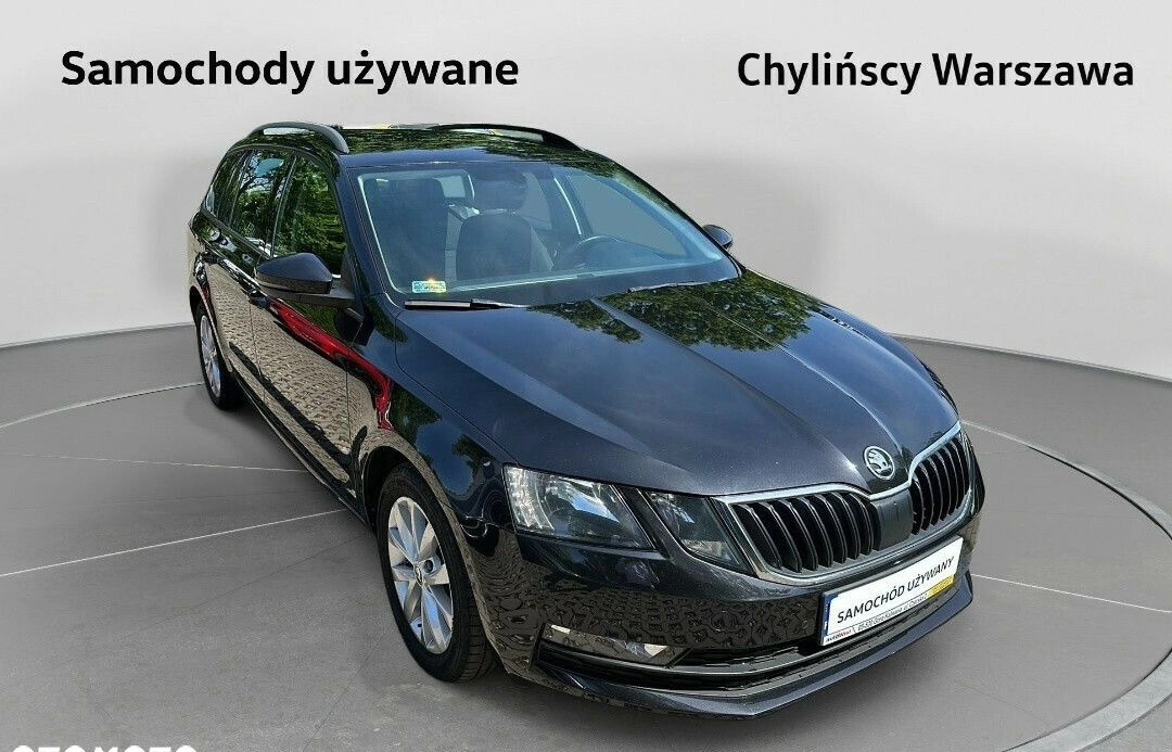 Skoda Octavia cena 45900 przebieg: 224117, rok produkcji 2017 z Chojna małe 211